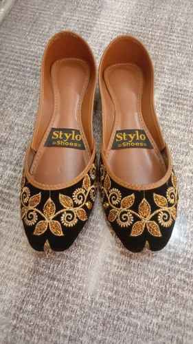 [SHOE-KHU-005] Women's Khussa - Stylo Shoes - Black Velvet Gold Floral